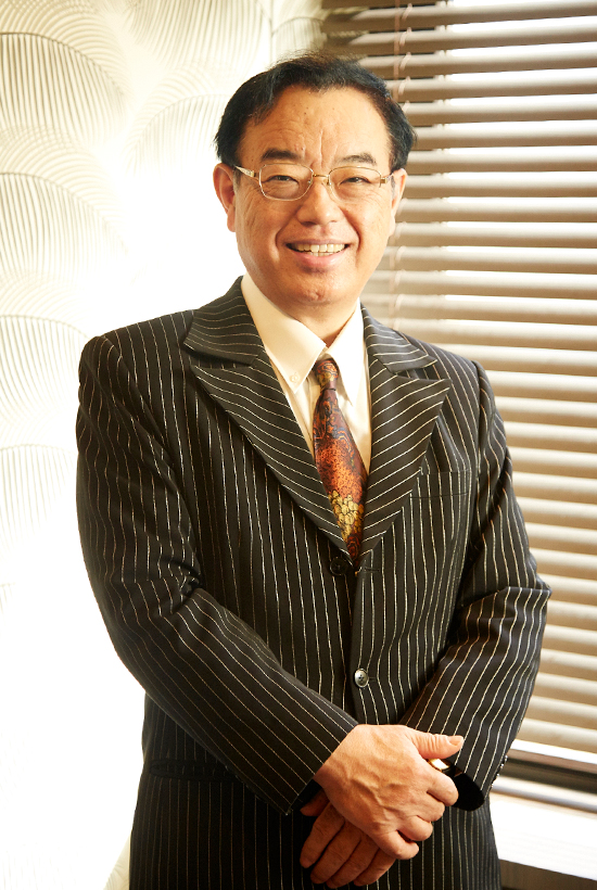 Akira Dezawa